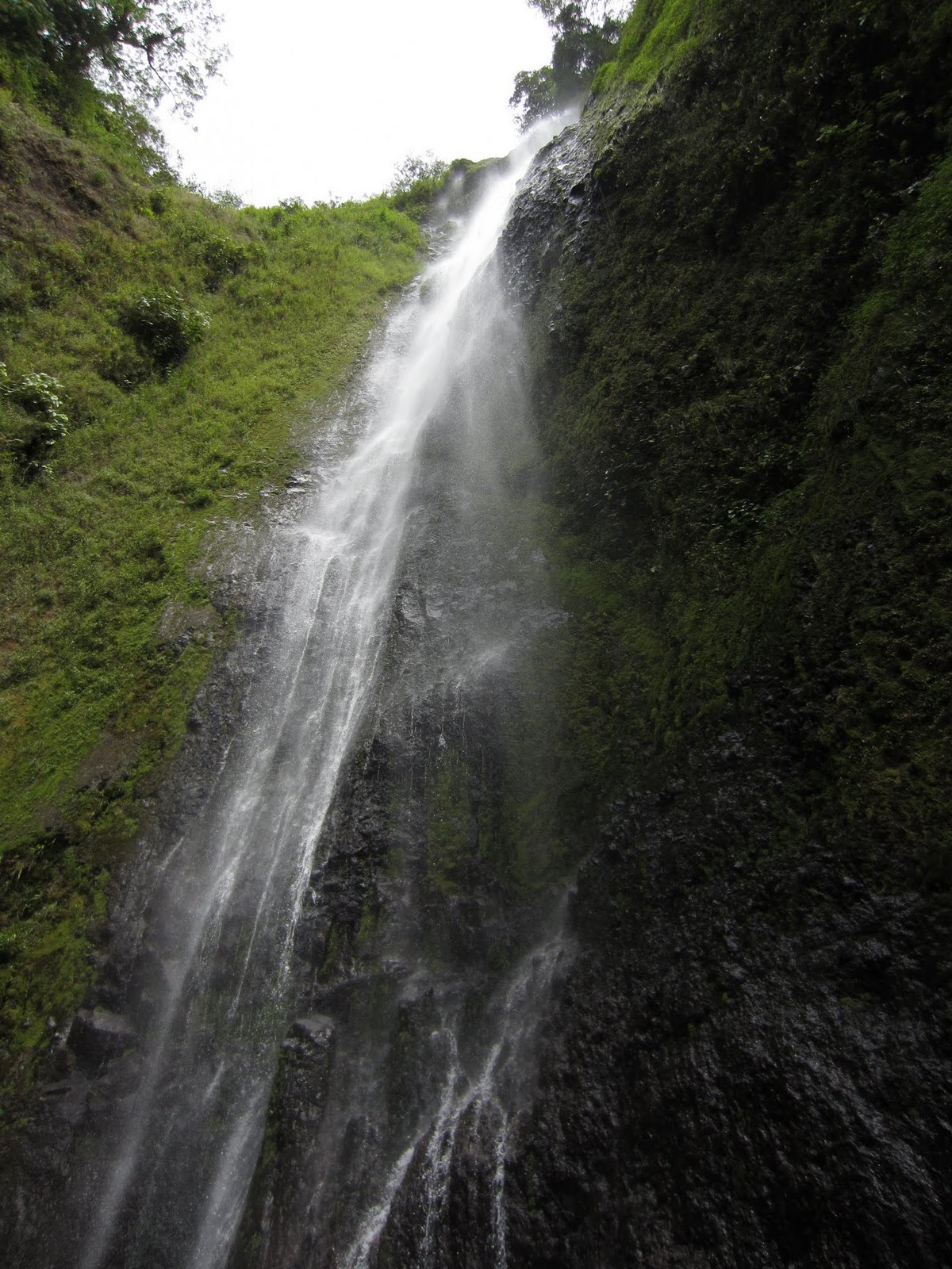 Die sind die sichtbaren 56 Meter vom Wasserfall.