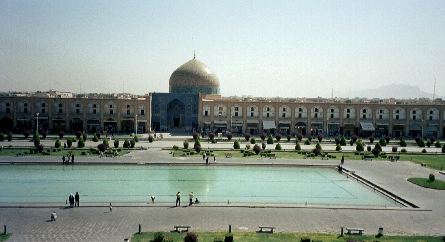Esfahan. Shaikh Lotfollah-Moschee an der Ostseite des Meydan-é Imam, des Welt-Platzes